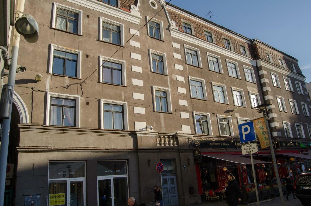 Apartment, Town Towers With Parking Lägenhet Riga